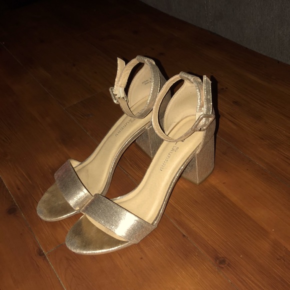 CL by Laundry Shoes - Formal Gold Metallic platform sandals